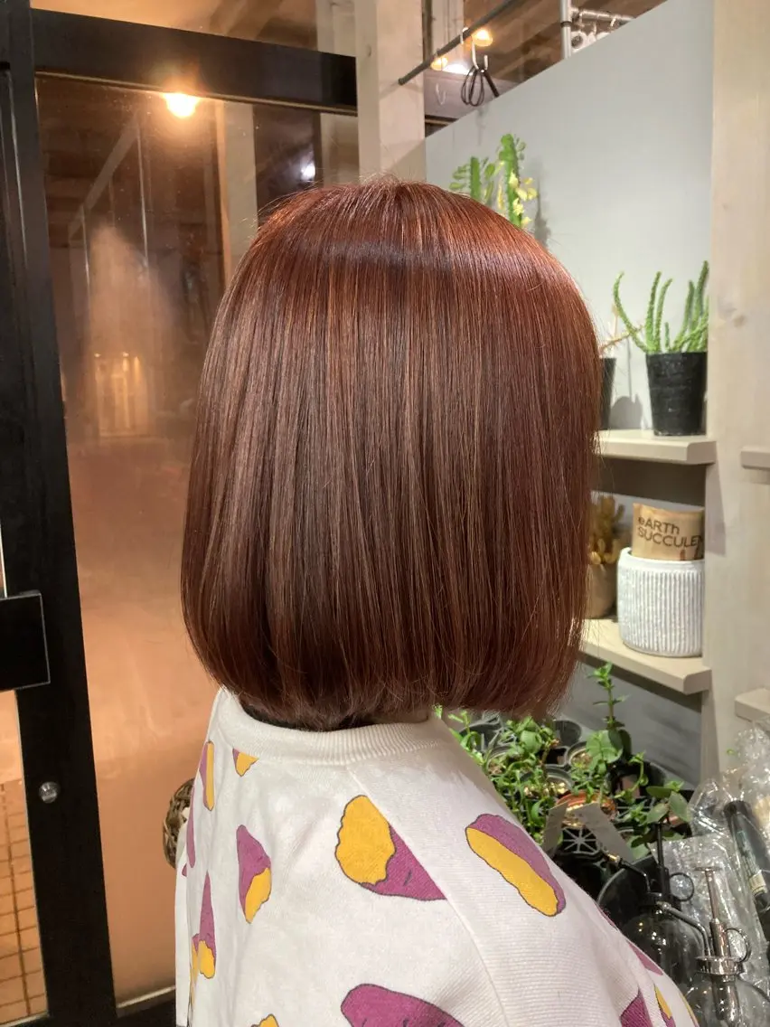 ミディアム カラー ブラウンカラー ハイライトカラー オレンジ ピンクカラー ピンクブラウン ヘアカラー 三上 琳のヘアスタイル