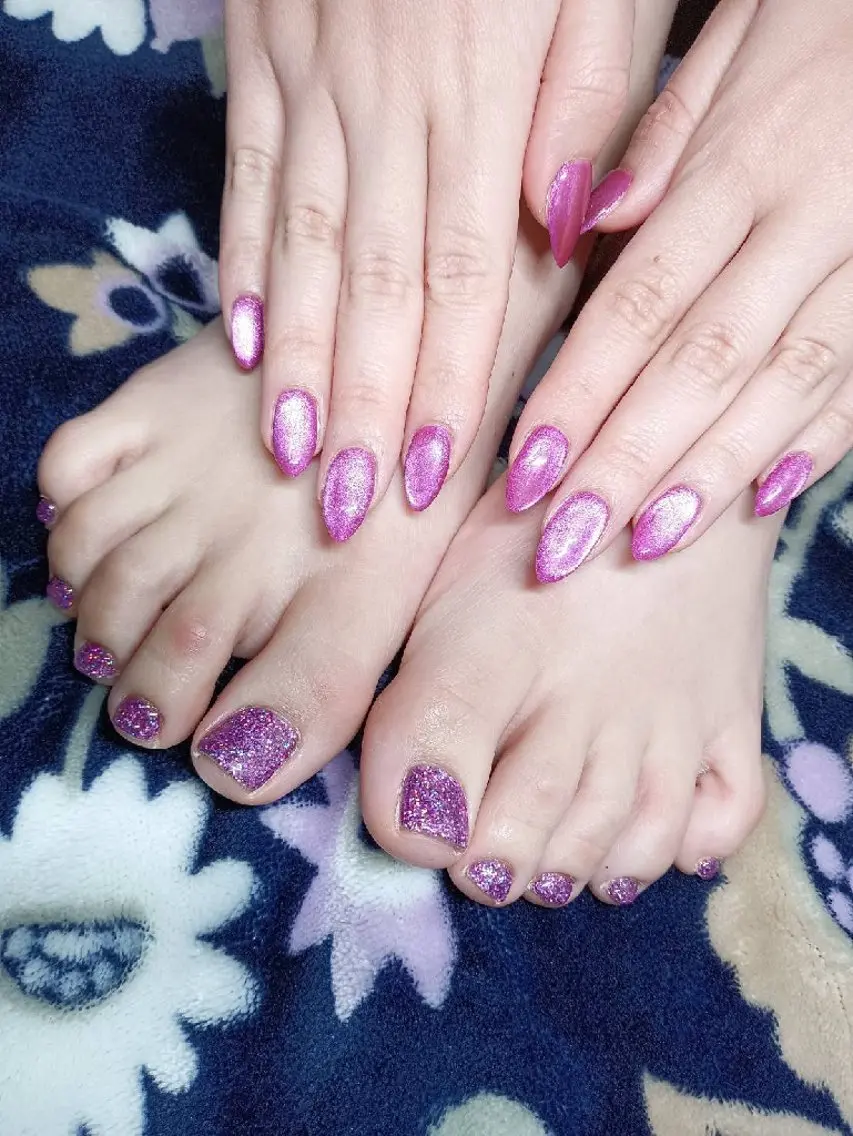 ネイル フットネイル キラキラネイル マグネットネイル ワンカラーネイル 春ネイル ハンドネイル フットネイル flure de neige yukiのネイルデザイン