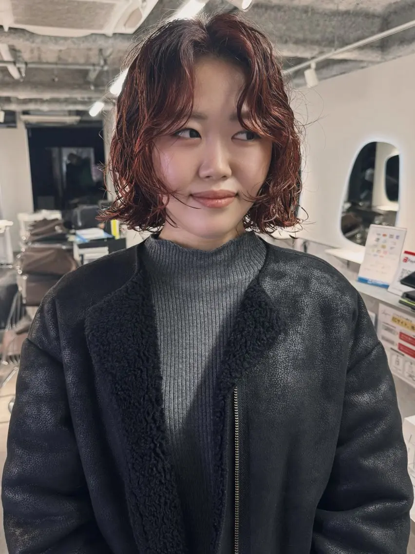 【迷ったらこれ💇】似合わせカット＋柔らか質感パーマ＋内部補修ケアの写真