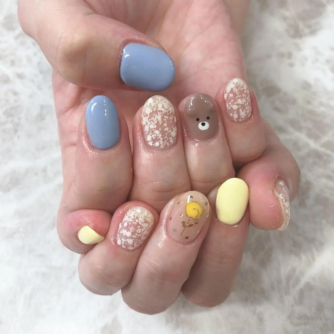 ネイル ハンドネイル 西岡 杏のネイルデザイン