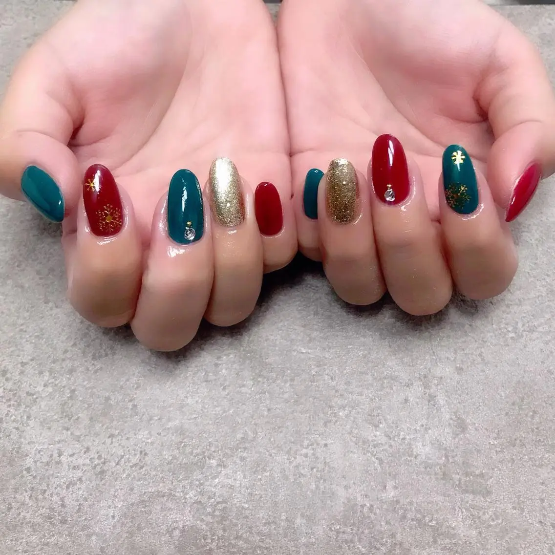 ネイル ハンドネイル nailroom DIASOMNIAのネイルデザイン