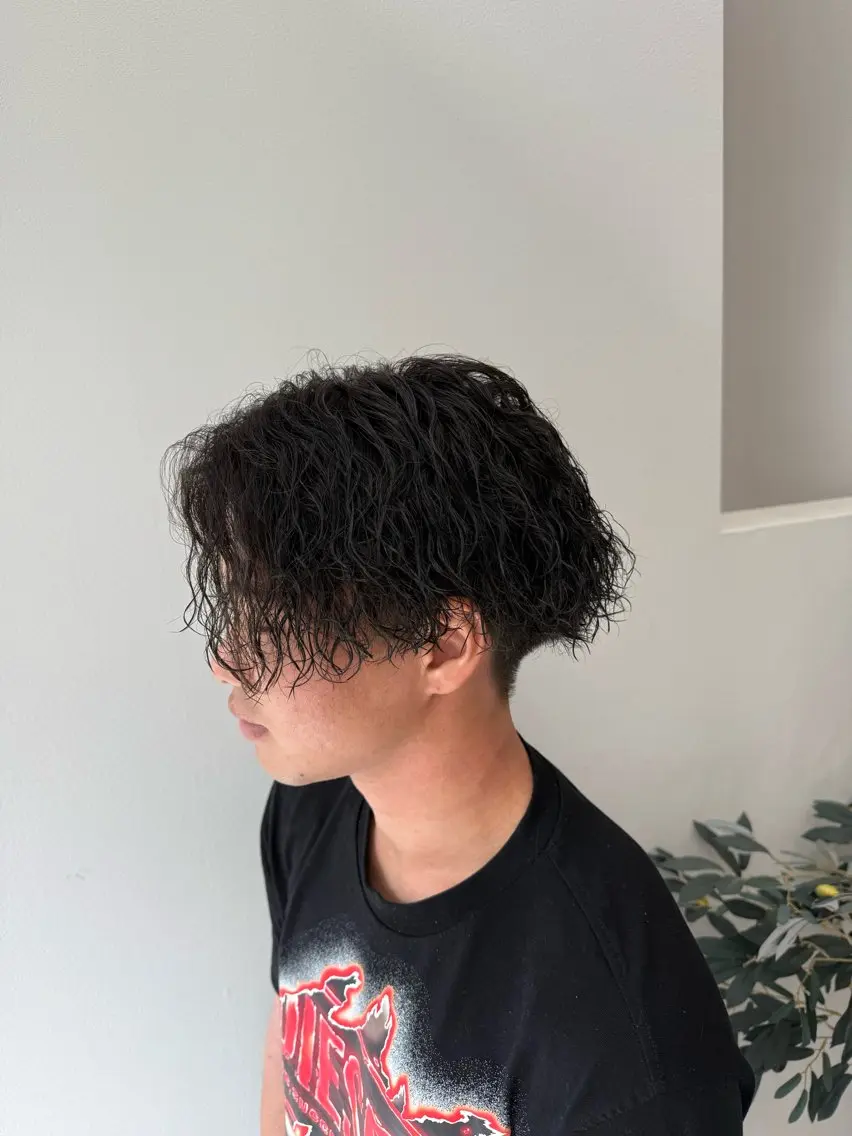 ミディアム パーマ ヘアアレンジ メンズ キッズ ミディアムパーマ メンズブリーチ メンズパーマ カット パーマ 【メンズパーマ特化】 壱岐祥一朗のヘアスタイル