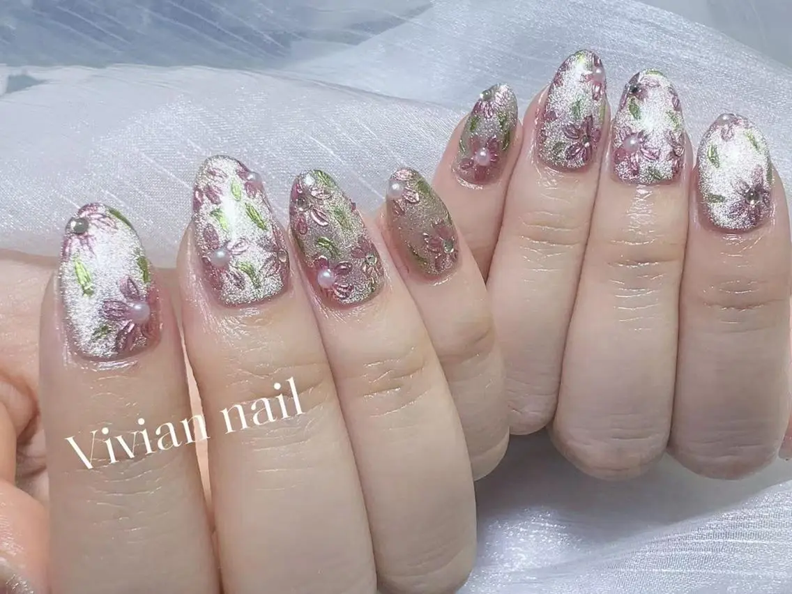ネイル VIVIAN エイのネイルデザイン