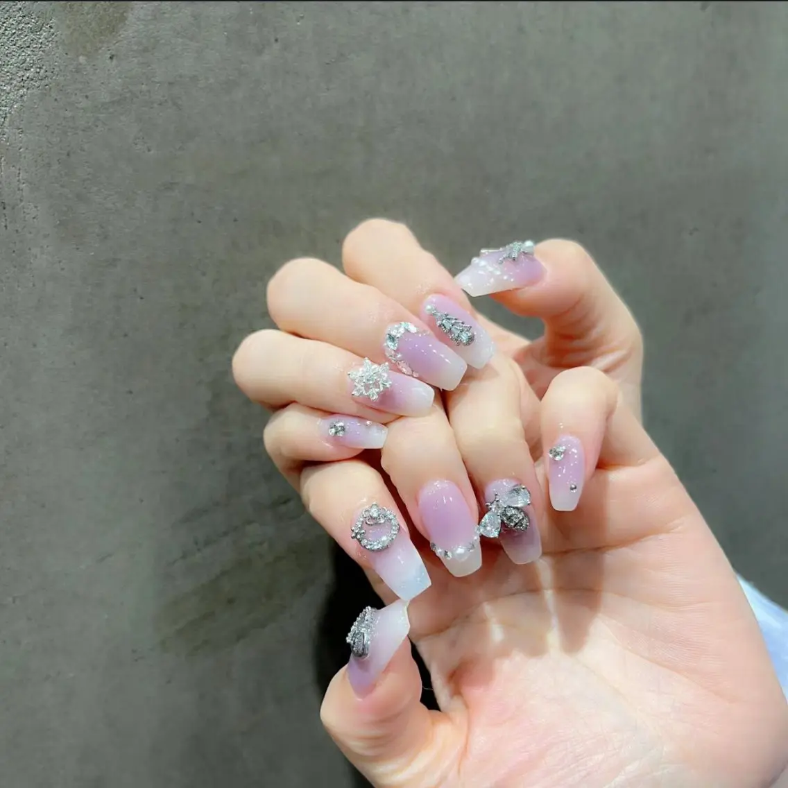 ネイル ハンドネイル ハンドケア 🍑 momo_nailのネイルデザイン