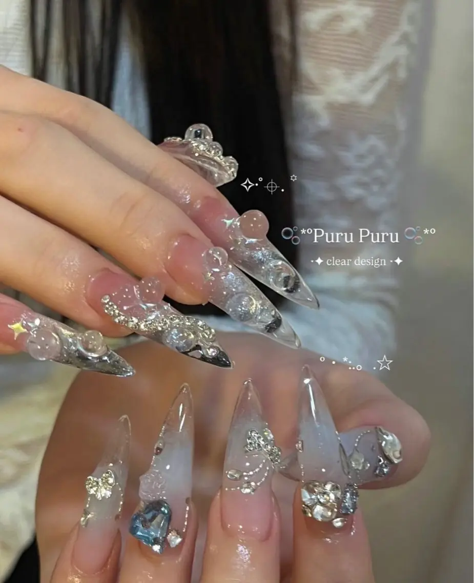 ネイル 長さ出し キラキラネイル 韓国ネイル ロングネイル ワンホンネイル ハンドネイル Josie nail salonのネイルデザイン