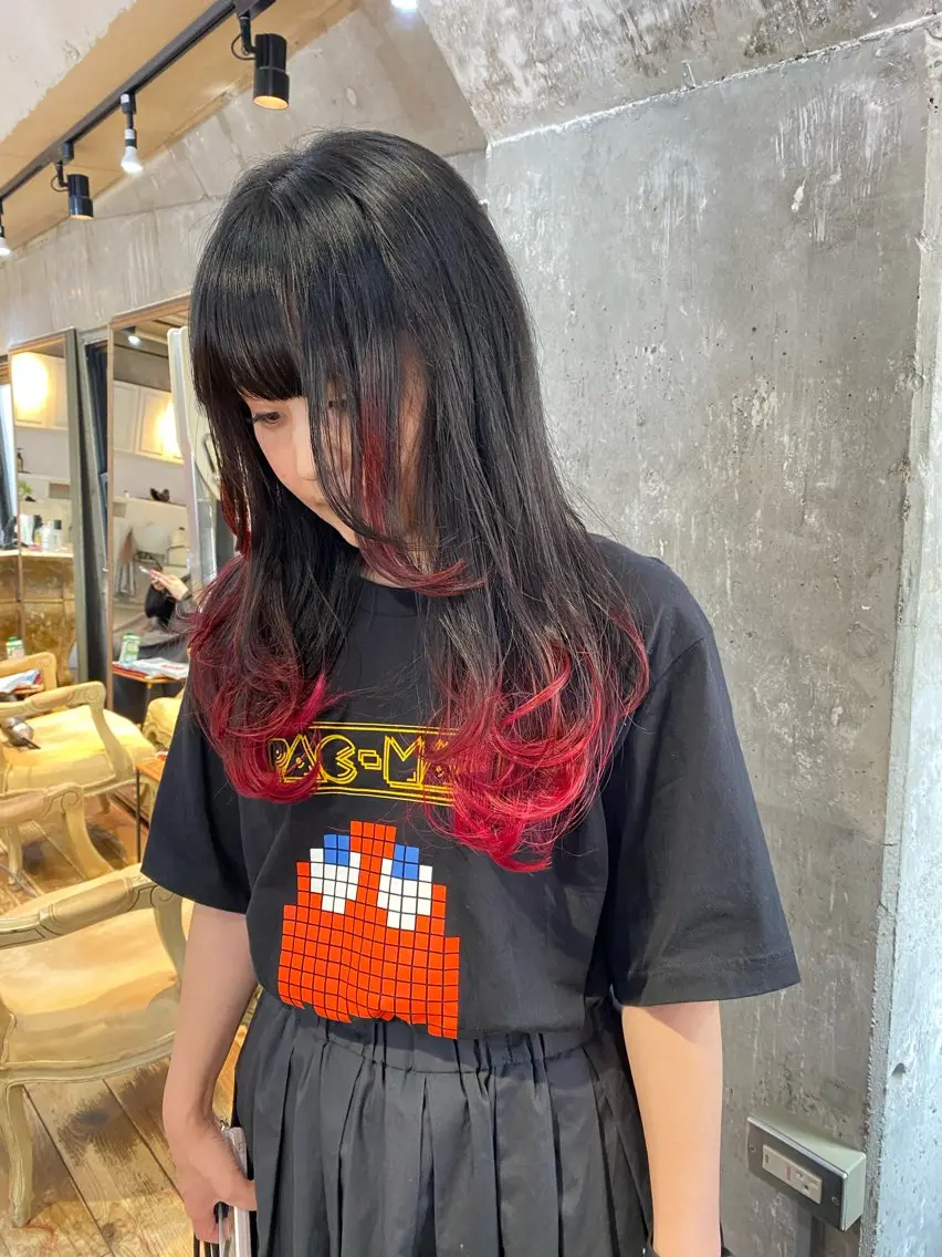 セミロング カラー レッドカラー レイヤーカット カット ヘアカラー トリートメント KAWAHARA YUKIのヘアスタイル