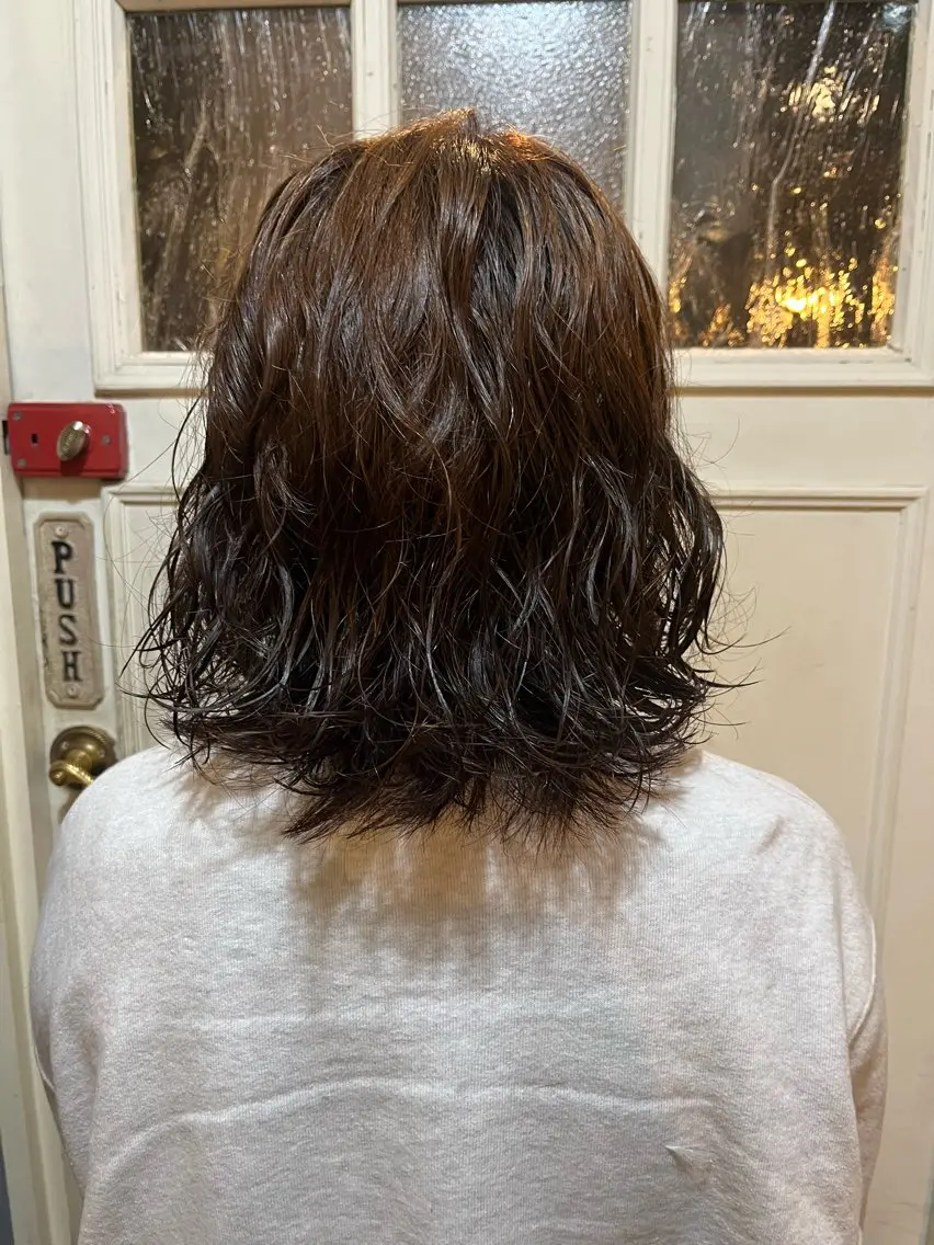 ミディアム パーマ ミディアムパーマ カット パーマ ヘッドスパ トレンドパーマ 🌱ショート/緒方椋のヘアスタイル