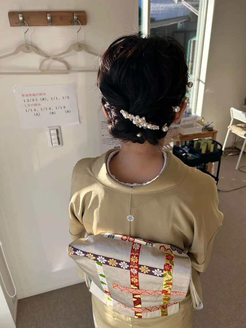 ショート ヘアアレンジ 着付け アミオーガニック カラーのヘアスタイル