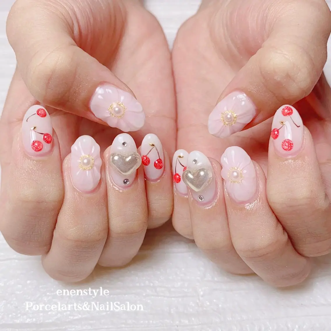 ミディアム ネイル 🐾enen style 🐾のネイルデザイン