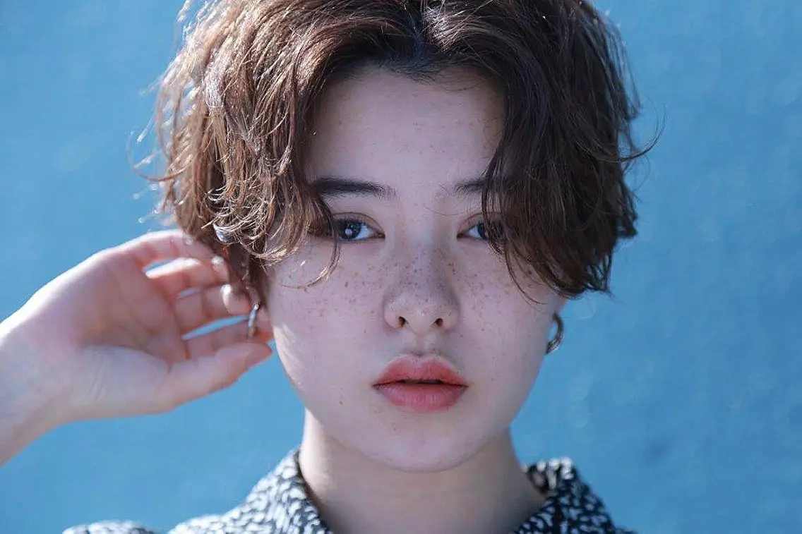 ショート カラー パーマ ヘアアレンジ ハンサムショート ショートヘア 小顔カット カット ヘアセット 松田 亮葉のヘアスタイル