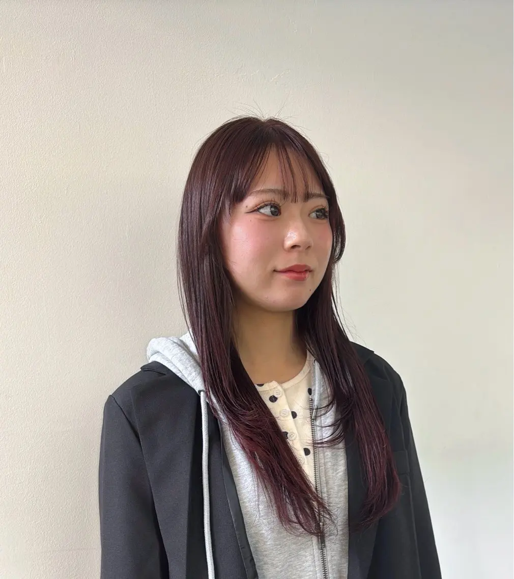 ロング レイヤーカット カット ヘアカラー 小嶋 咲輝のヘアスタイル