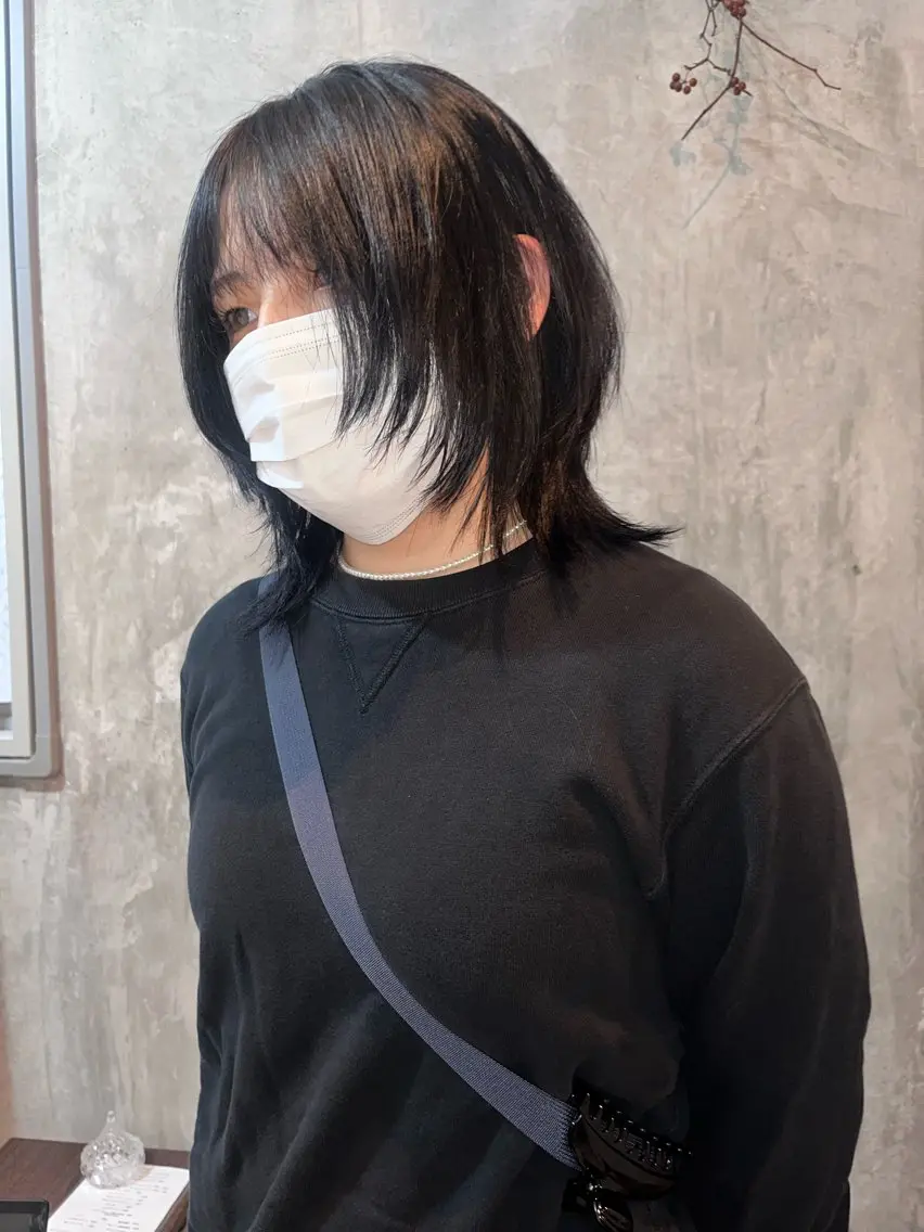 ショート ハッシュカット カット ヘアカラー niko RINKAのヘアスタイル
