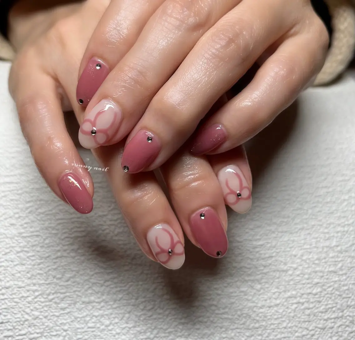 ネイル ジェルネイル パラジェル ピンク ぷっくりネイル リボン sunny nailのネイルデザイン