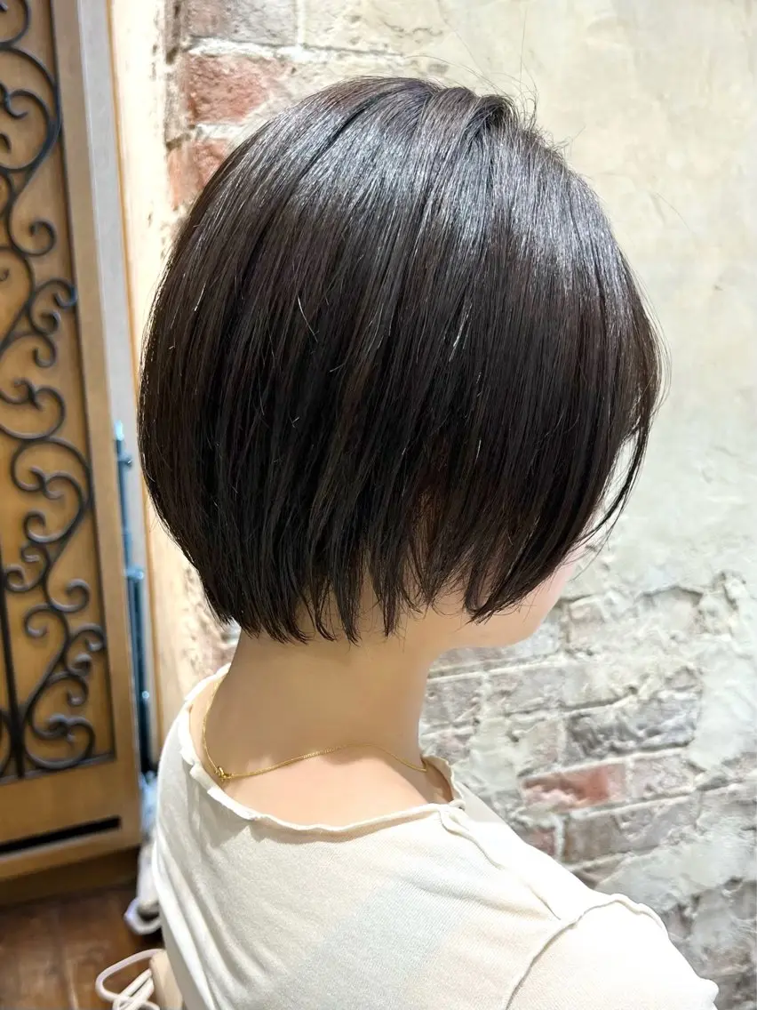ショート カラー カット ヘアカラー トリートメント 💍新宿ショート 💍岩田莉奈のヘアスタイル