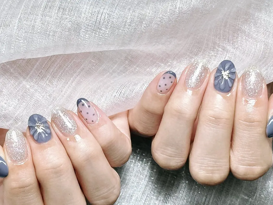 ネイル 長さ出し フレンチネイル グラデーション ラメ(グリッター) ラメグラデーション ハンドネイル ハンドケア 💕Dreamy KIYO💕のネイルデザイン