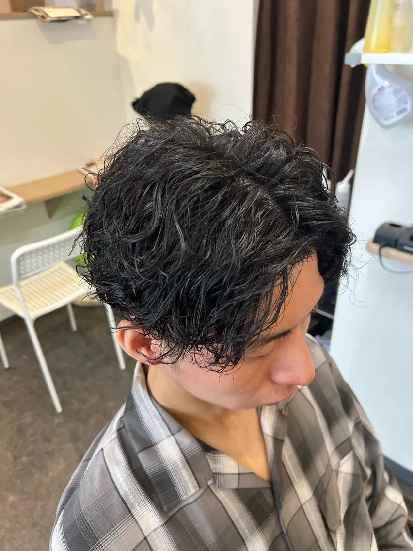 ショート メンズ カット パーマ 質感カット × 清潔 感カット　Hiroのヘアスタイル