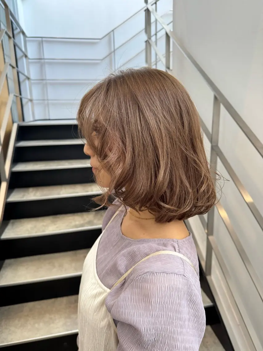 ミディアム カラー ベージュカラー ボブ カット ヘアカラー miu （ミユ）のヘアスタイル