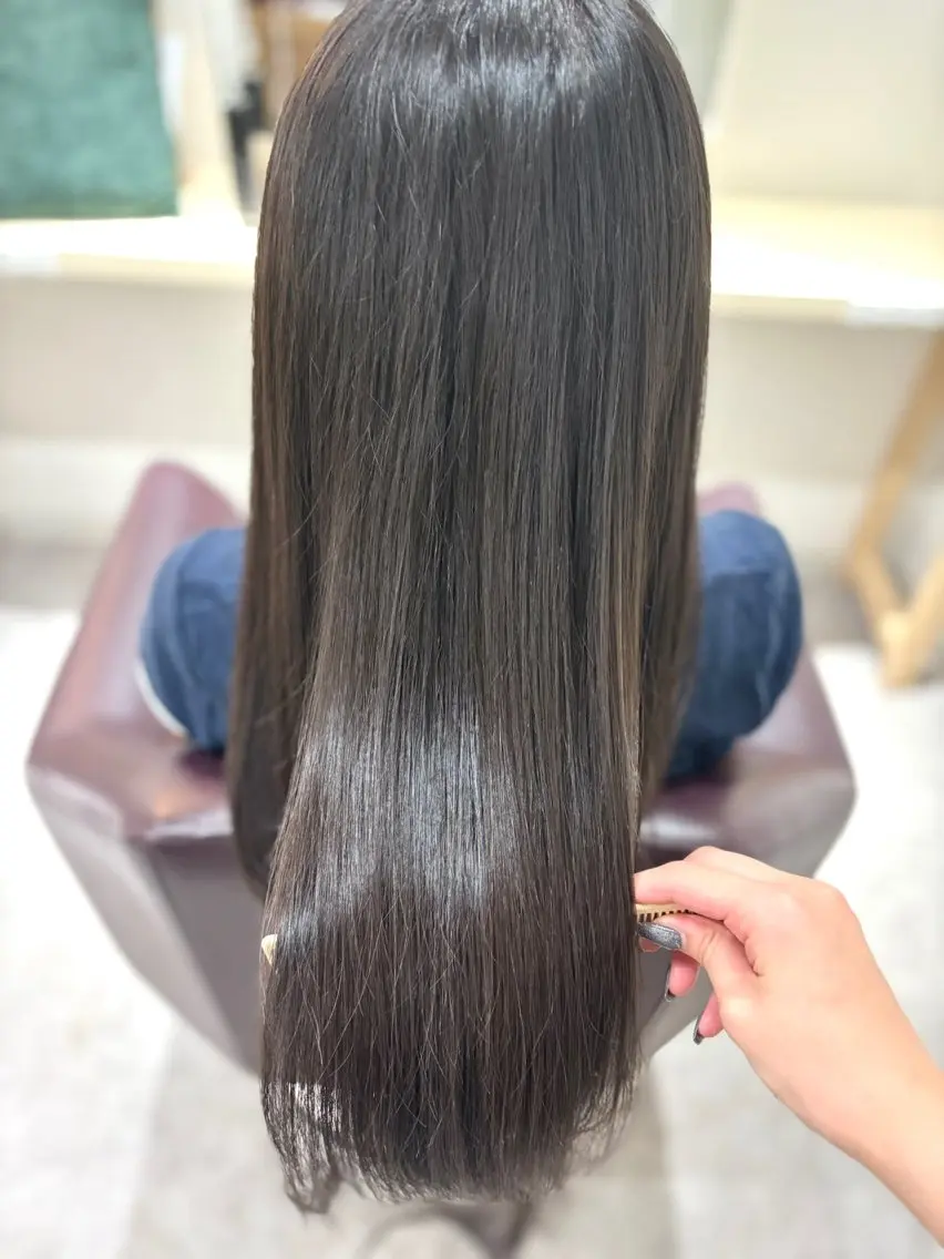 ロング 髪質改善 カット 縮毛矯正 Haruka✄﻿ 透明感カラー🫧🌙のヘアスタイル