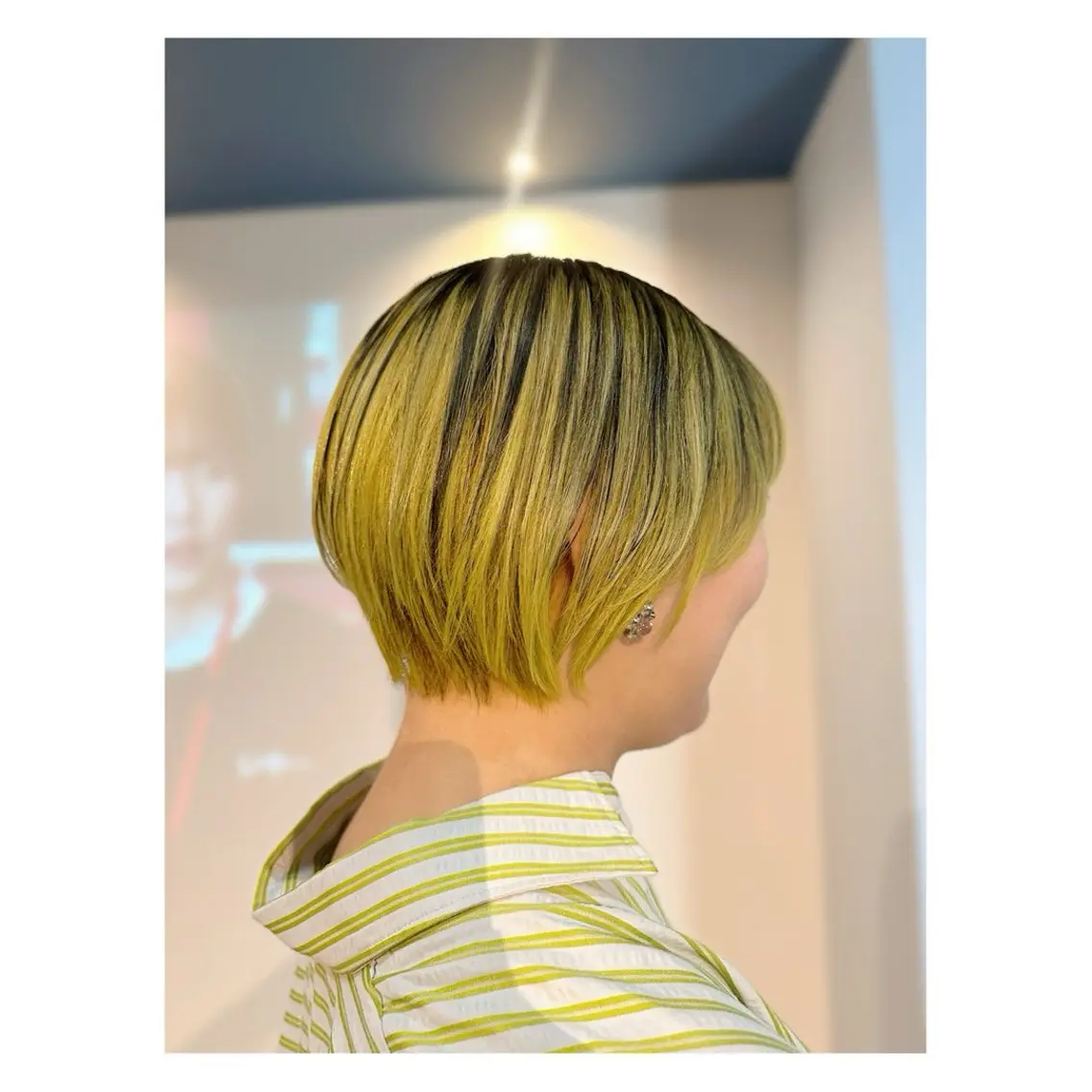 ショート カラー イエローカラー 中野 誠子のヘアスタイル