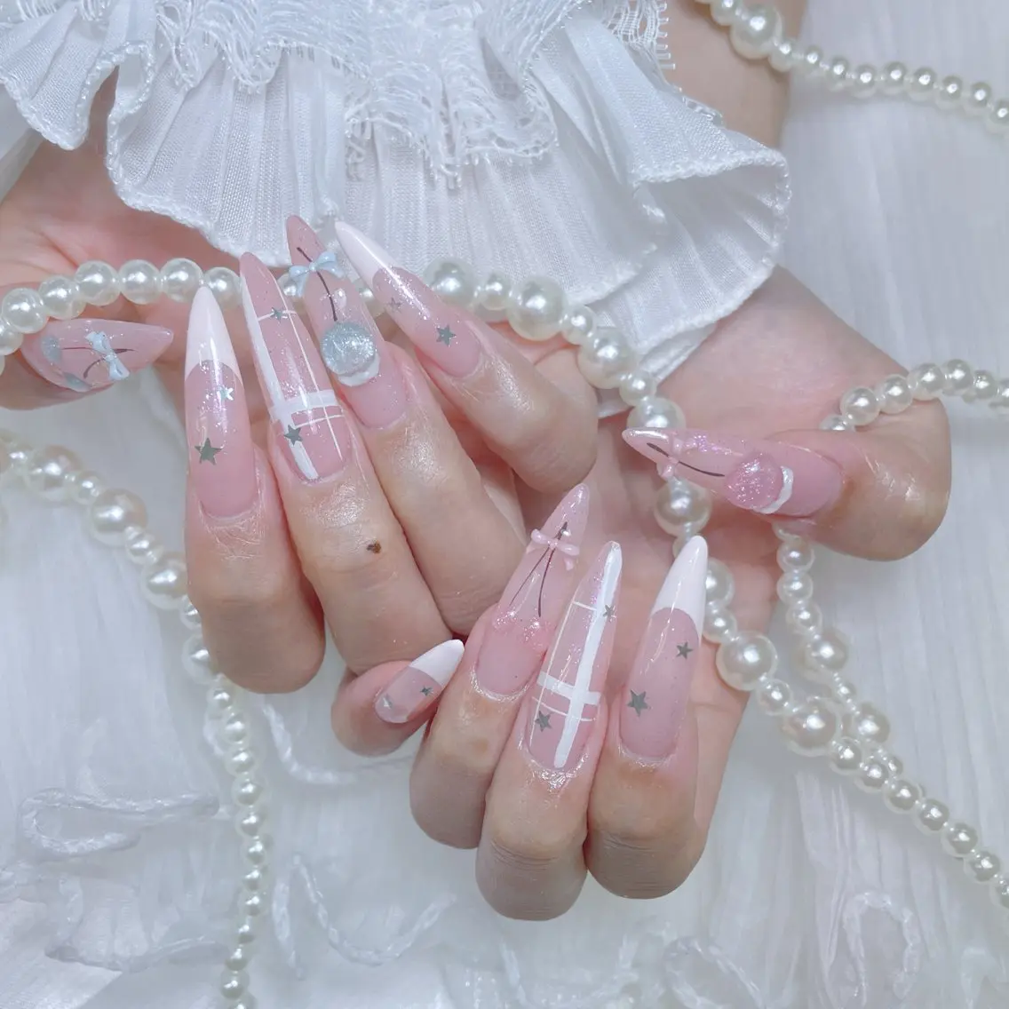 ネイル クリアネイル ハート キラキラネイル 韓国ネイル マグネットネイル ハンドネイル princess スカルプ専門店のネイルデザイン