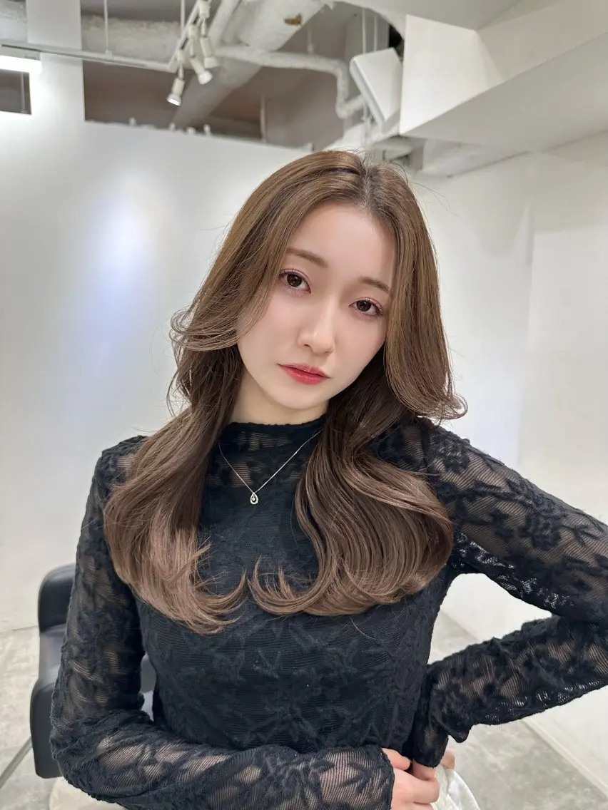 セミロング カラー ミディアムレイヤー 添田晃基のヘアスタイル