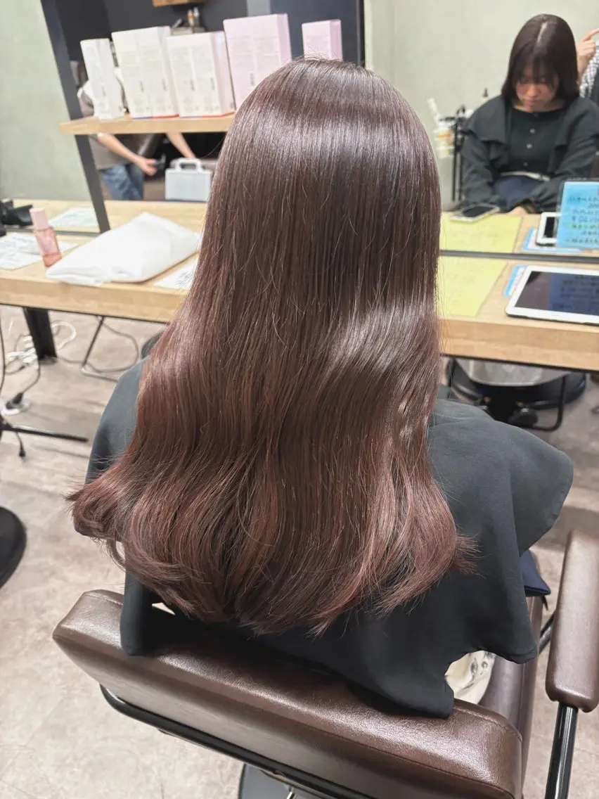 ロング カット ヘアカラー トリートメント ナルミ ケイスケのヘアスタイル