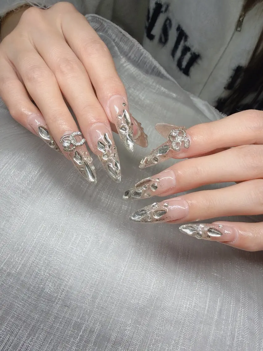 ネイル ハンドネイル Lee Nailsのネイルデザイン
