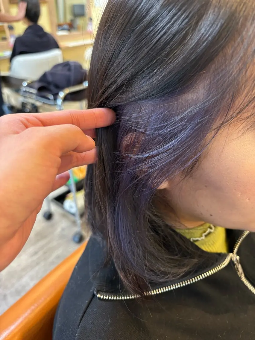 カラー ブリーチ 鶴島 凜のヘアスタイル