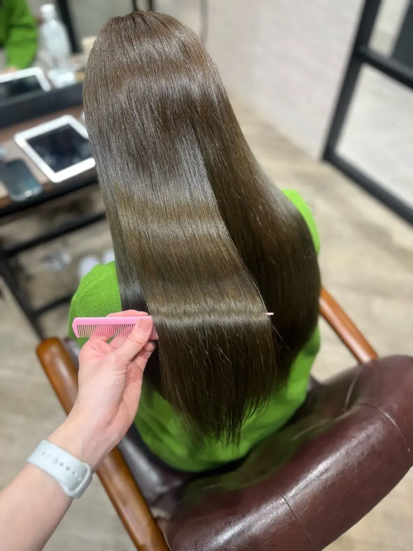 ロング カラー ベージュカラー オリーブベージュ カット ヘアカラー トリートメント 🫧ぷる艶カラー🫧 Yuubi🦩のヘアスタイル