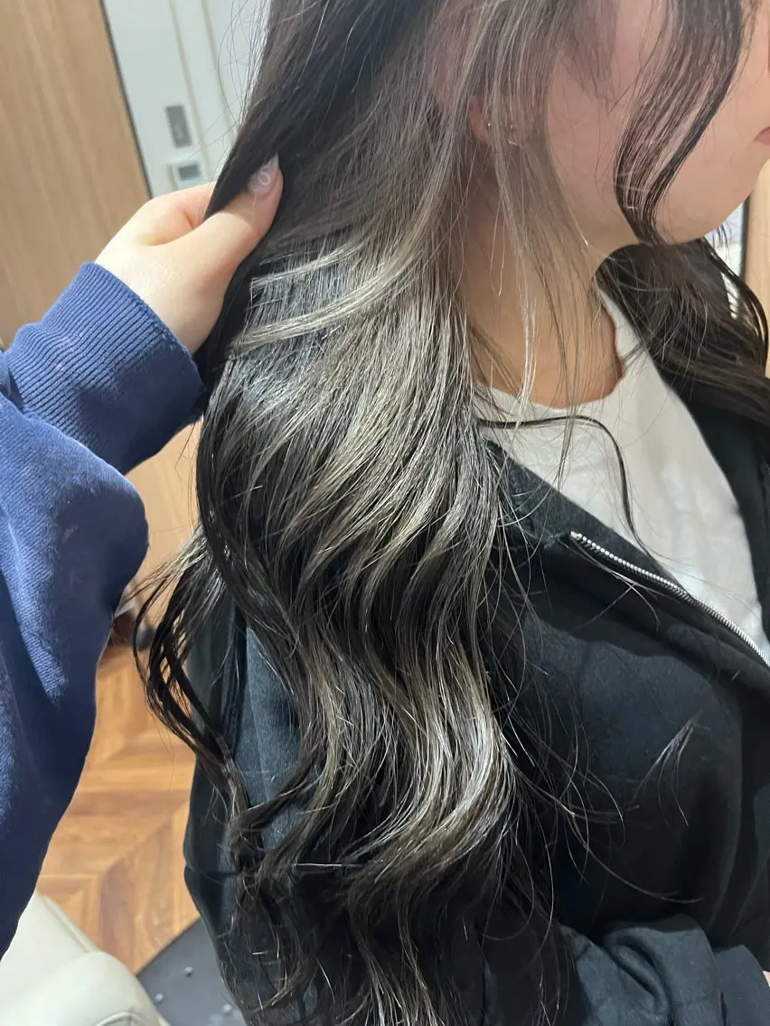 カラー hina🎀🪽 /艶カラー/大曽根駅のヘアスタイル