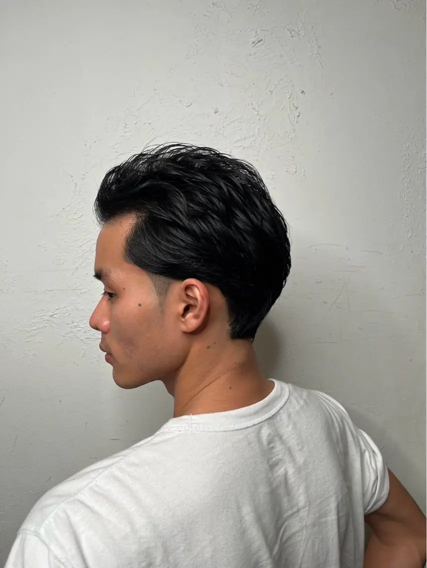 ショート メンズ センターパート ダウンパーマ フェードカット メンズハイライト メンズパーマ カット トリートメント 💈メンズ特化💈 TASUKUのヘアスタイル