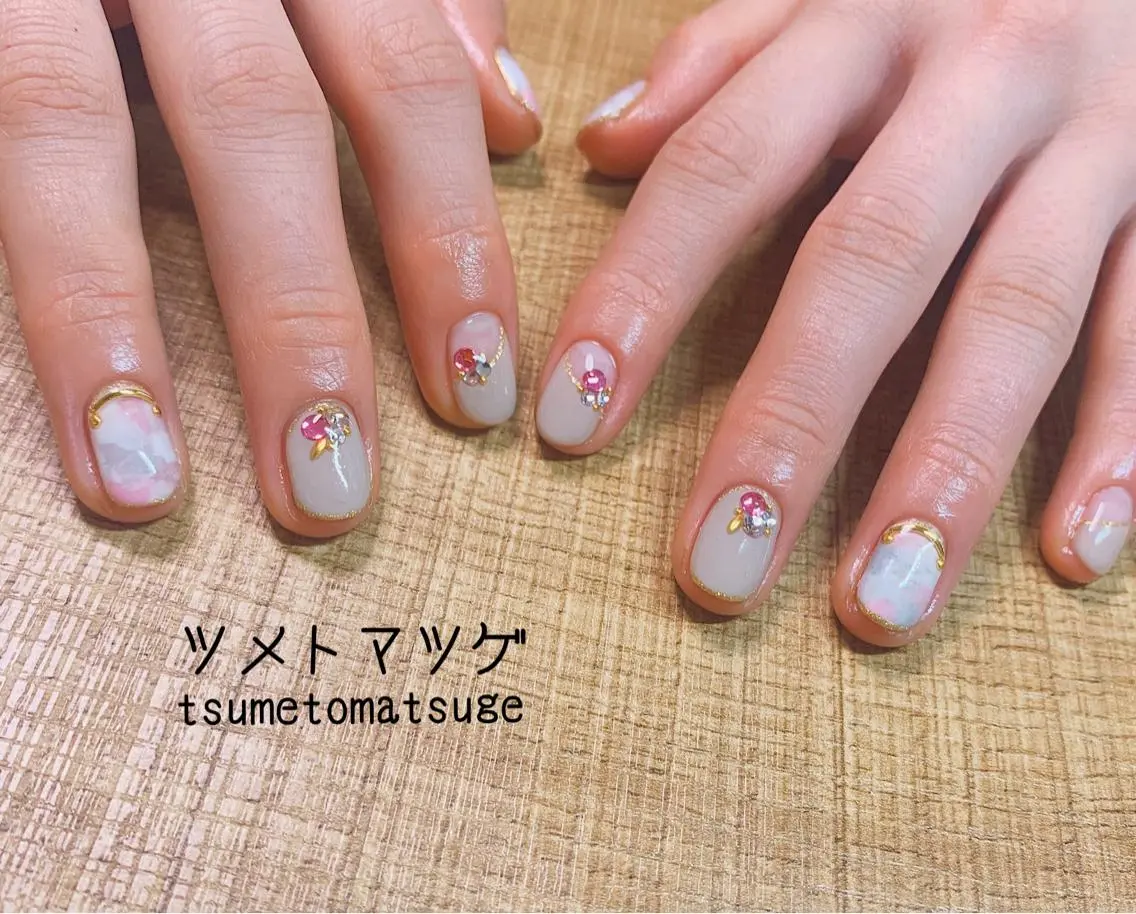 ショート ネイル アートネイル ハンドネイル ツメトマツゲ .のネイルデザイン