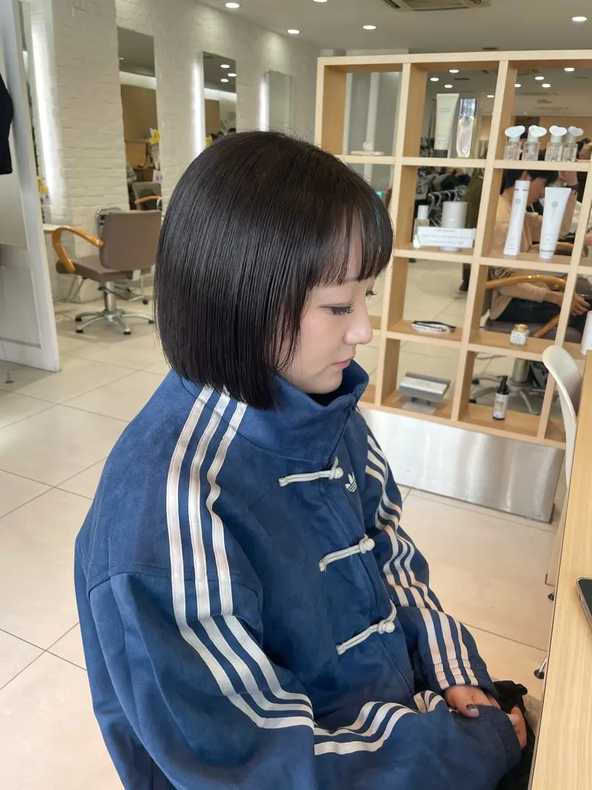 ミディアム ❤︎韓国レイヤー❤︎ アカリのヘアスタイル