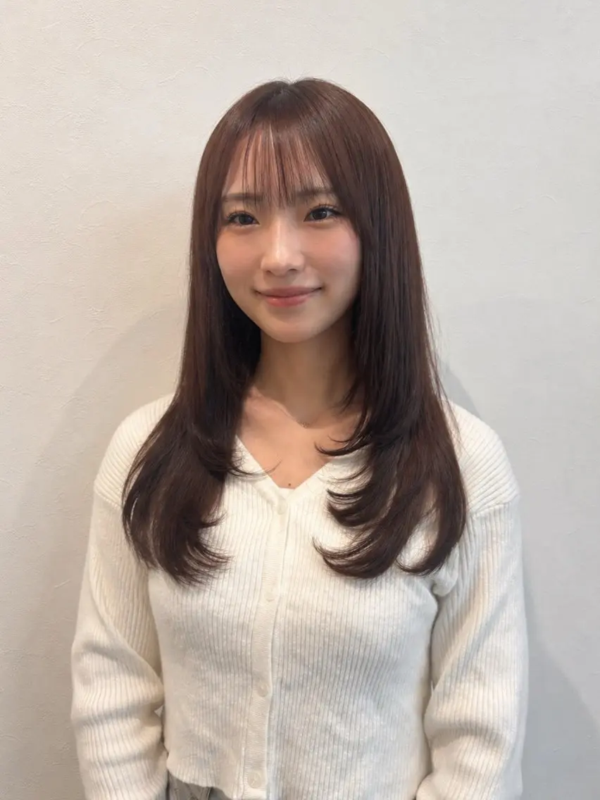 セミロング カラー カット ヘアカラー 渡辺 彩乃のヘアスタイル