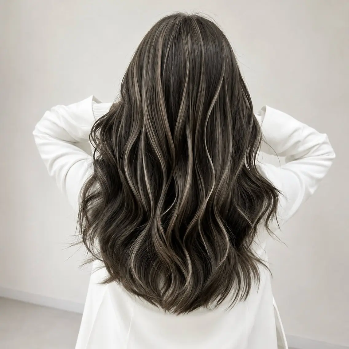ロング カット ヘアカラー ユウダイ 【SHICUNE】のヘアスタイル