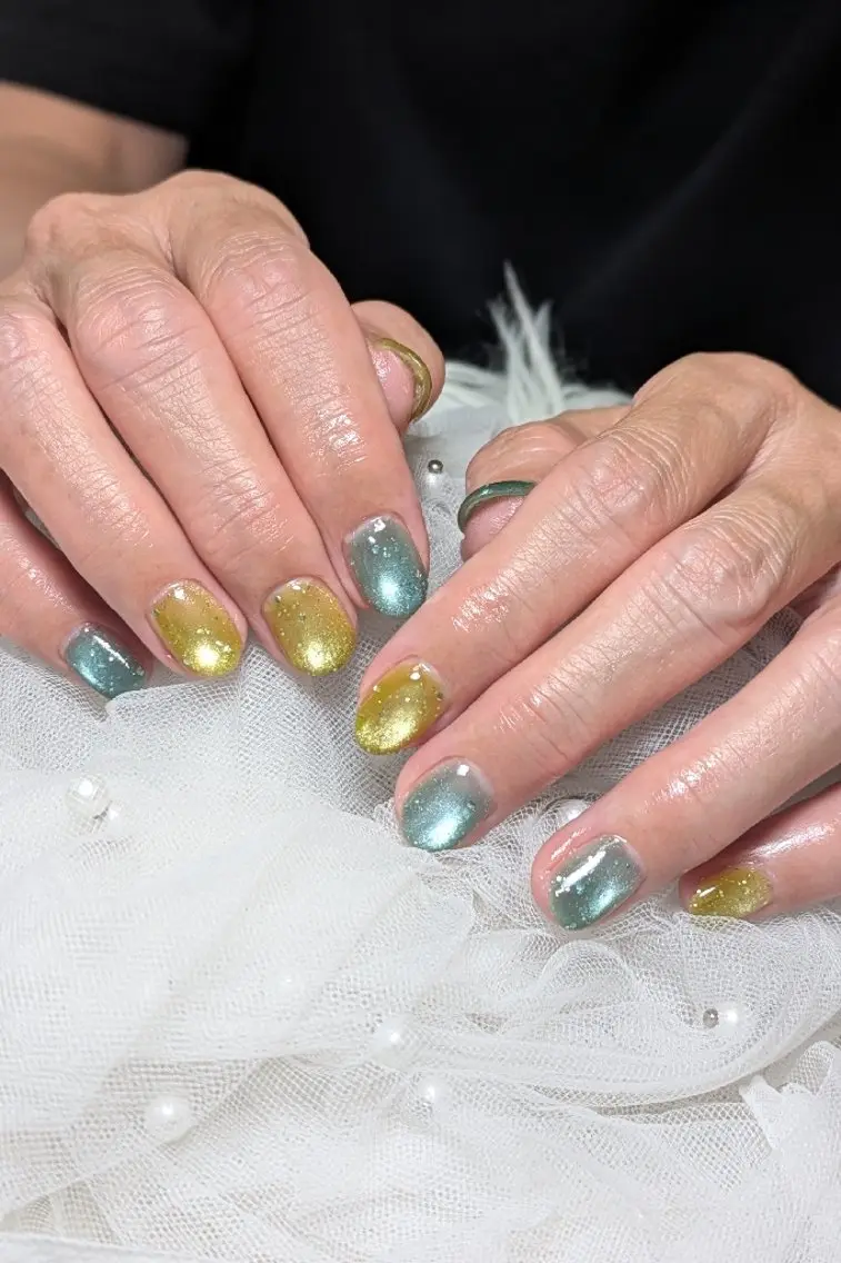 ネイル ホログラムネイル マグネットネイル ワンカラーネイル シンプルネイル ハンドネイル m&pPrivate nailsalonのネイルデザイン