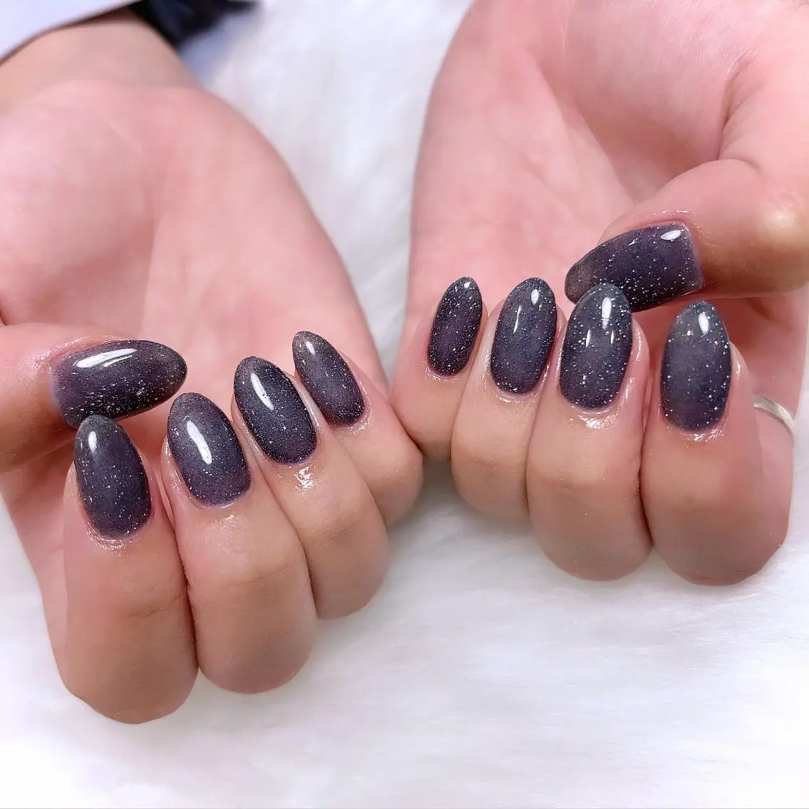 ミニモ特別価格✨️（オフ無し）ハンドワンカラーorラメグラ【フラッシュも🆗♡】💅※ドライケア込みの写真
