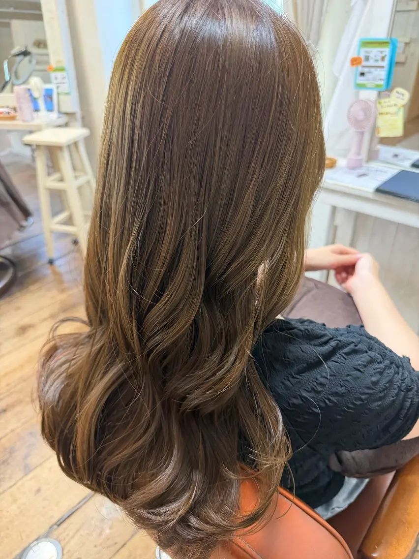 ロング u-know by agu/Moeのヘアスタイル