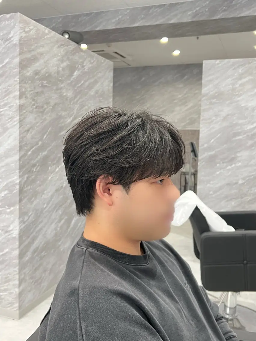 メンズ カット パーマ ulus kobe 藤枝大地のヘアスタイル
