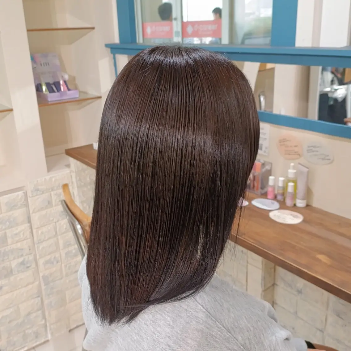 セミロング ヘアカラー きっか海老名 カラーモデル募集中!のヘアスタイル