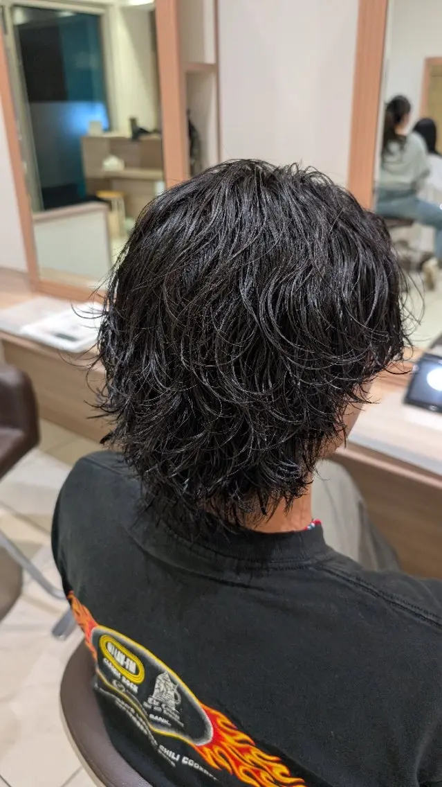 ミディアム ミディアムパーマ 髪質改善 レイヤーカット 縮毛矯正 ツイストパーマ 副店長/特殊パーマ/ ハイライト/稲次のヘアスタイル