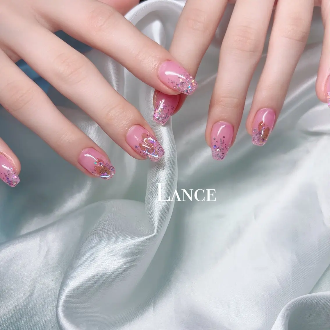ネイル オーロラネイル フットネイル フレンチネイル キラキラネイル 韓国ネイル ハンドネイル Lance nailのネイルデザイン