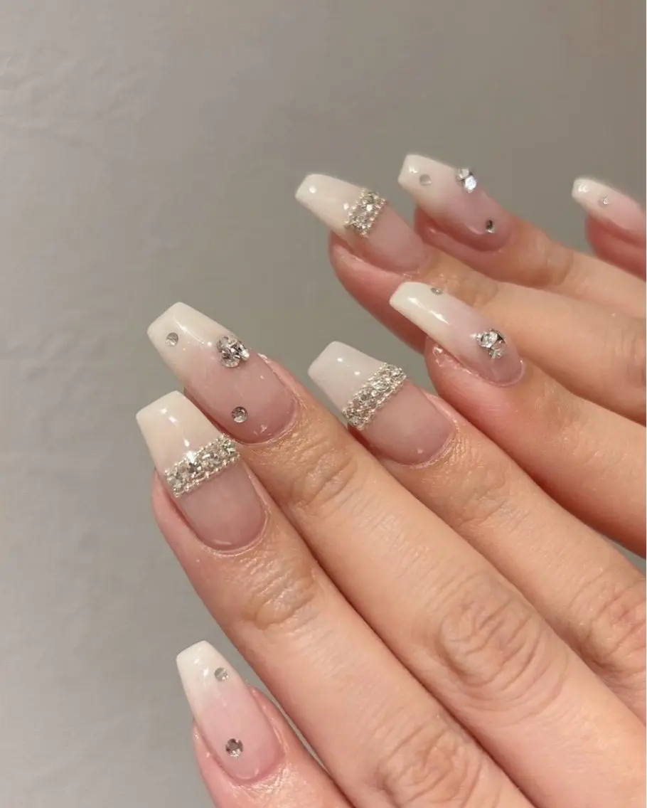 ネイル 韓国ネイル マグネットネイル 持ち込み Mimi Nail_Royalのネイルデザイン