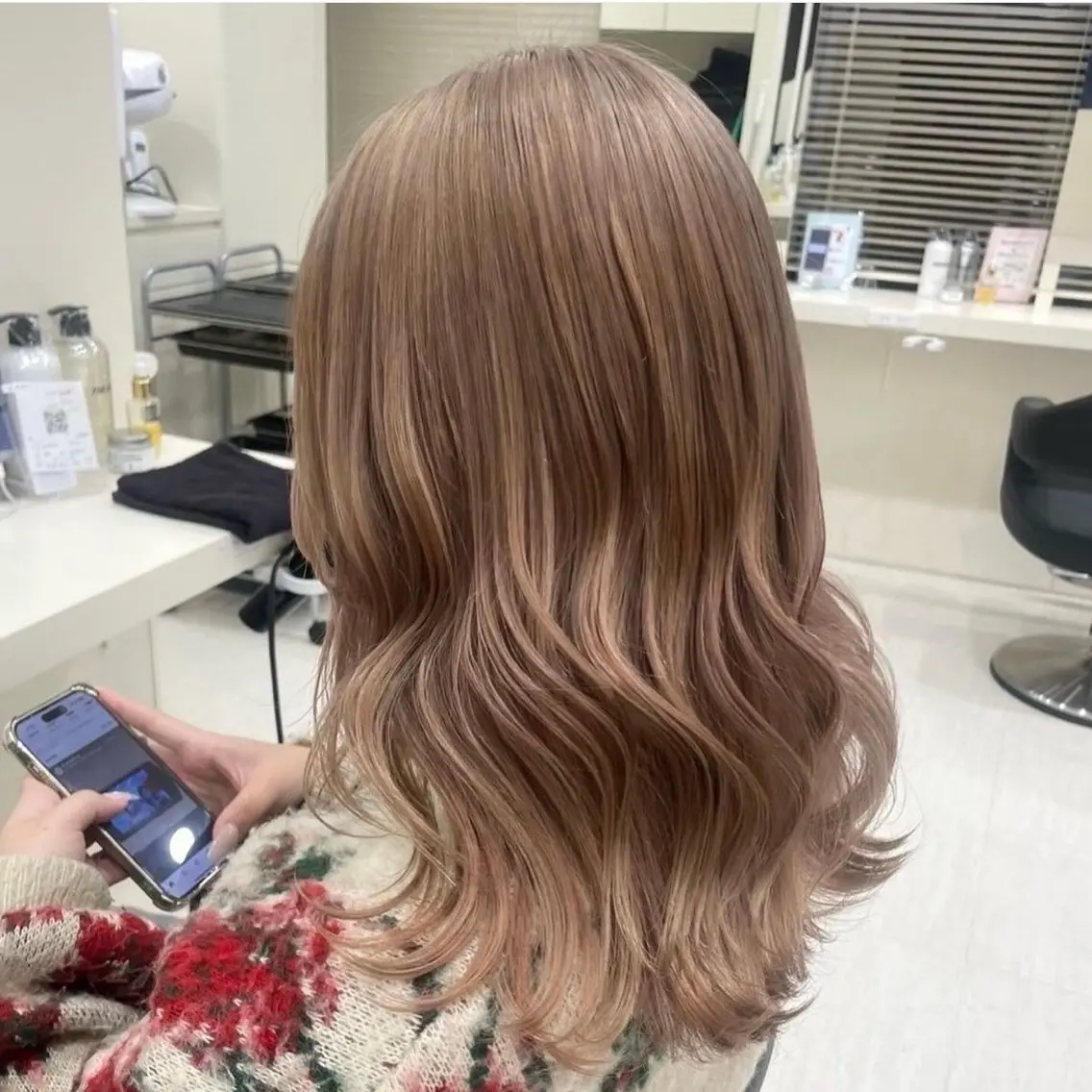 ロング ヘアカラー トリートメント ヘッドスパ ヘアセット ダブルカラー特化✨ /透明感カラーゆりあのヘアスタイル