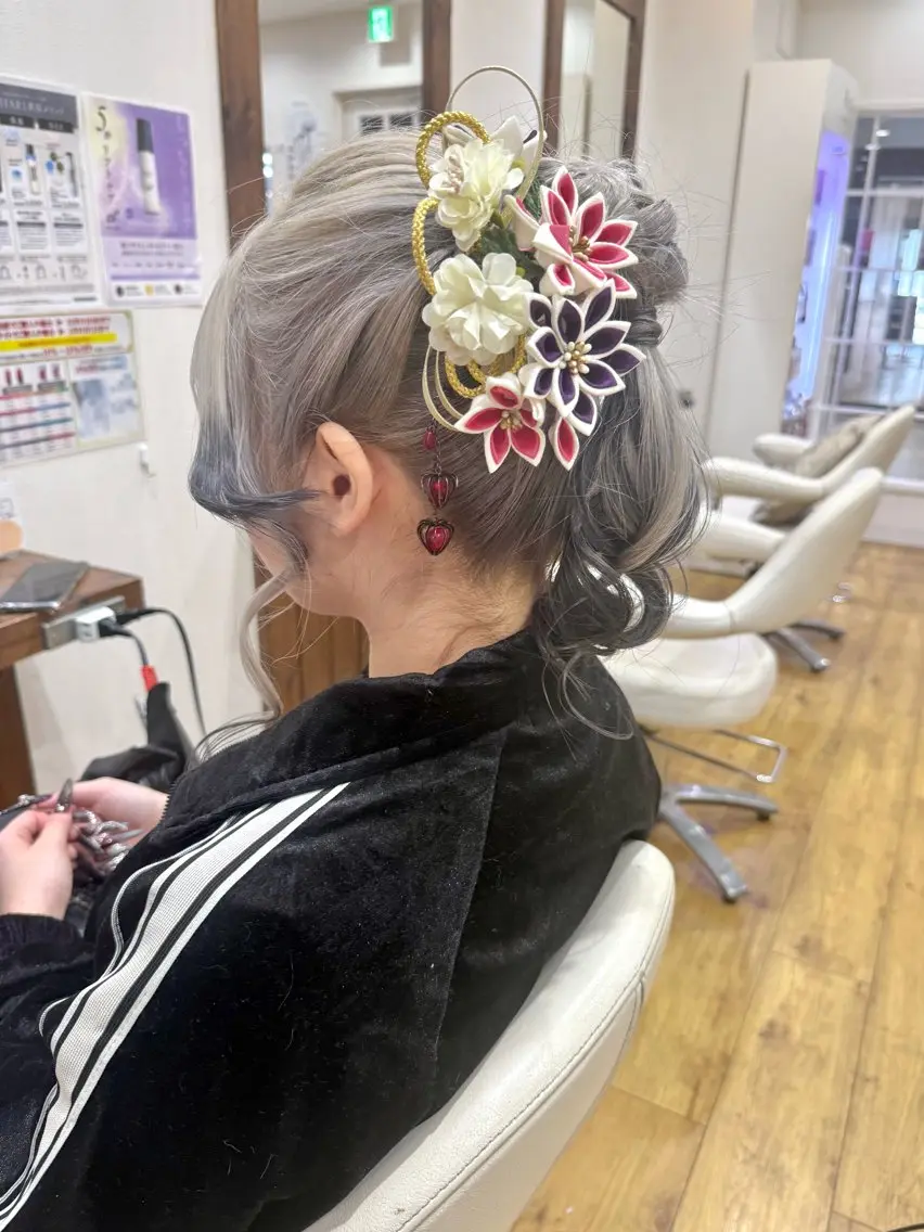 ロング カラー ヘアアレンジ 成人式 ヘアセット 💖ダブルカラー/ ヘアセット/晴香💖のヘアスタイル