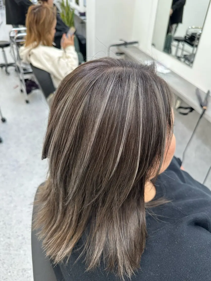 ミディアム カラー ヘアアレンジ ヘアカラー トリートメント 久米 治仁のヘアスタイル
