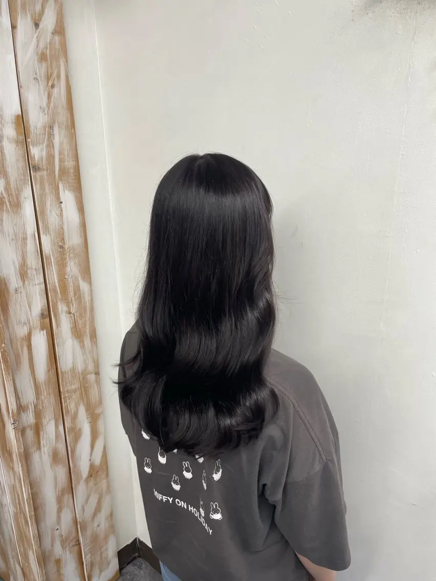 ロング アッシュ カット ヘアカラー SFIDA みつえのヘアスタイル
