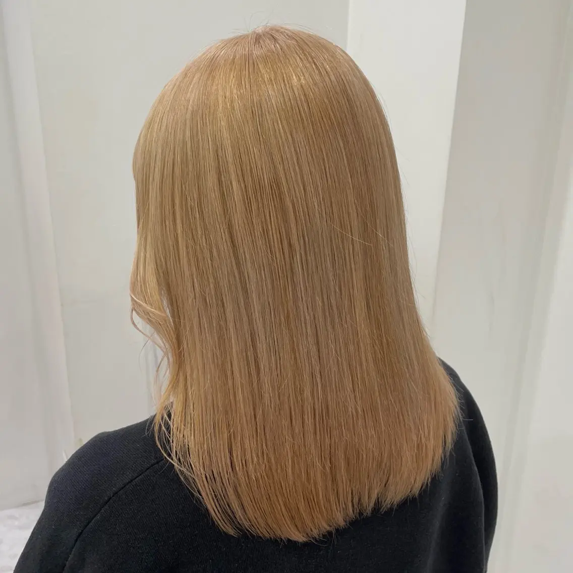 ロング ヘアカラー トリートメント ヘアセット 艶髪ハイトーンカラー 渋谷🎀ririkaのヘアスタイル