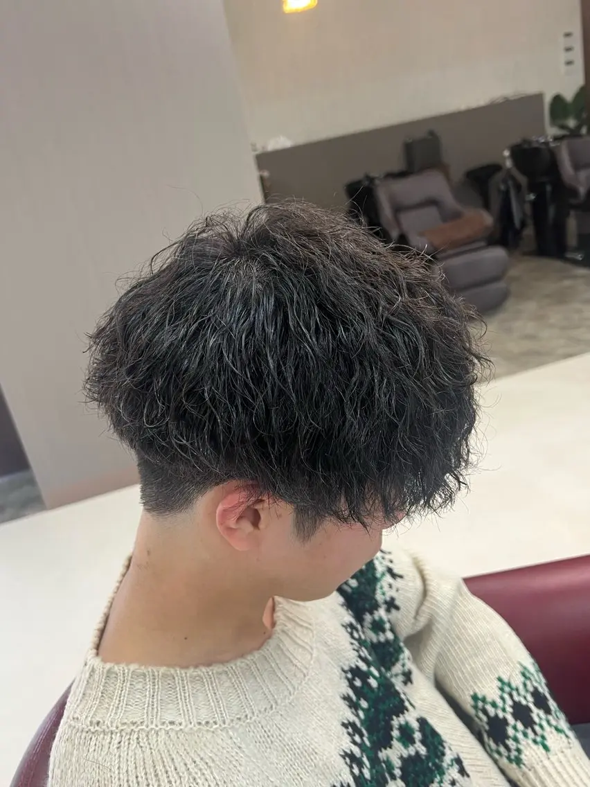 ショート パーマ メンズ 波巻きパーマ KEN 🌟のヘアスタイル