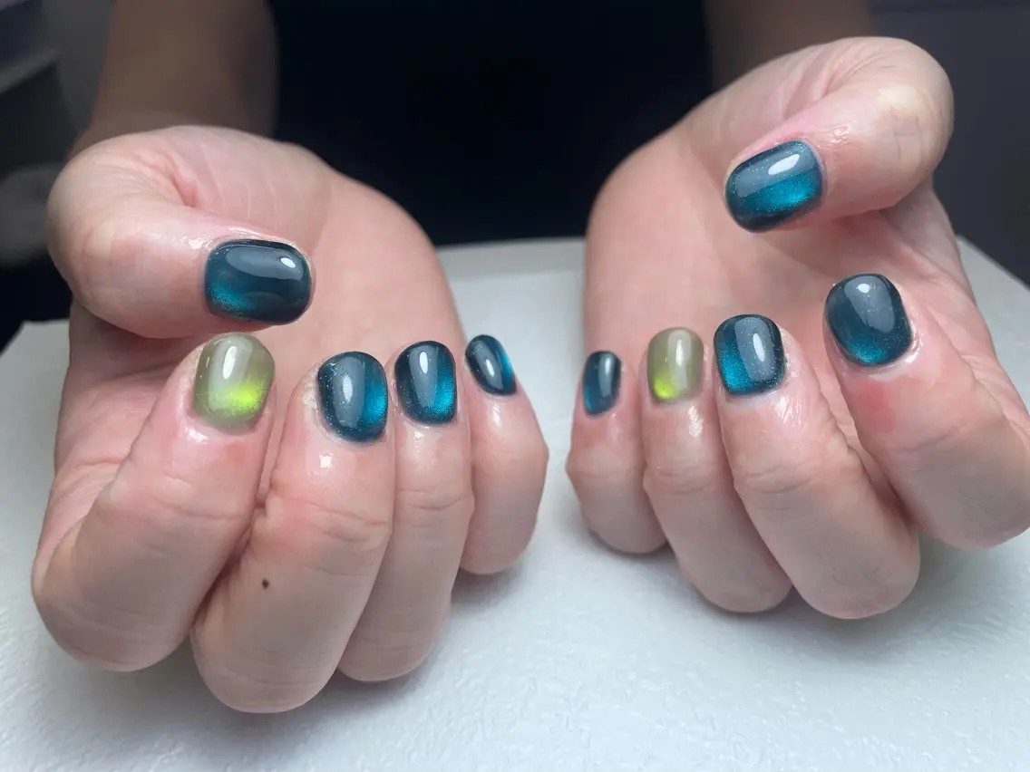 ネイル チークネイル フレンチネイル ジェルネイル ガラスフレンチ グラデーション 中野駅から2分 MEO NAILのネイルデザイン